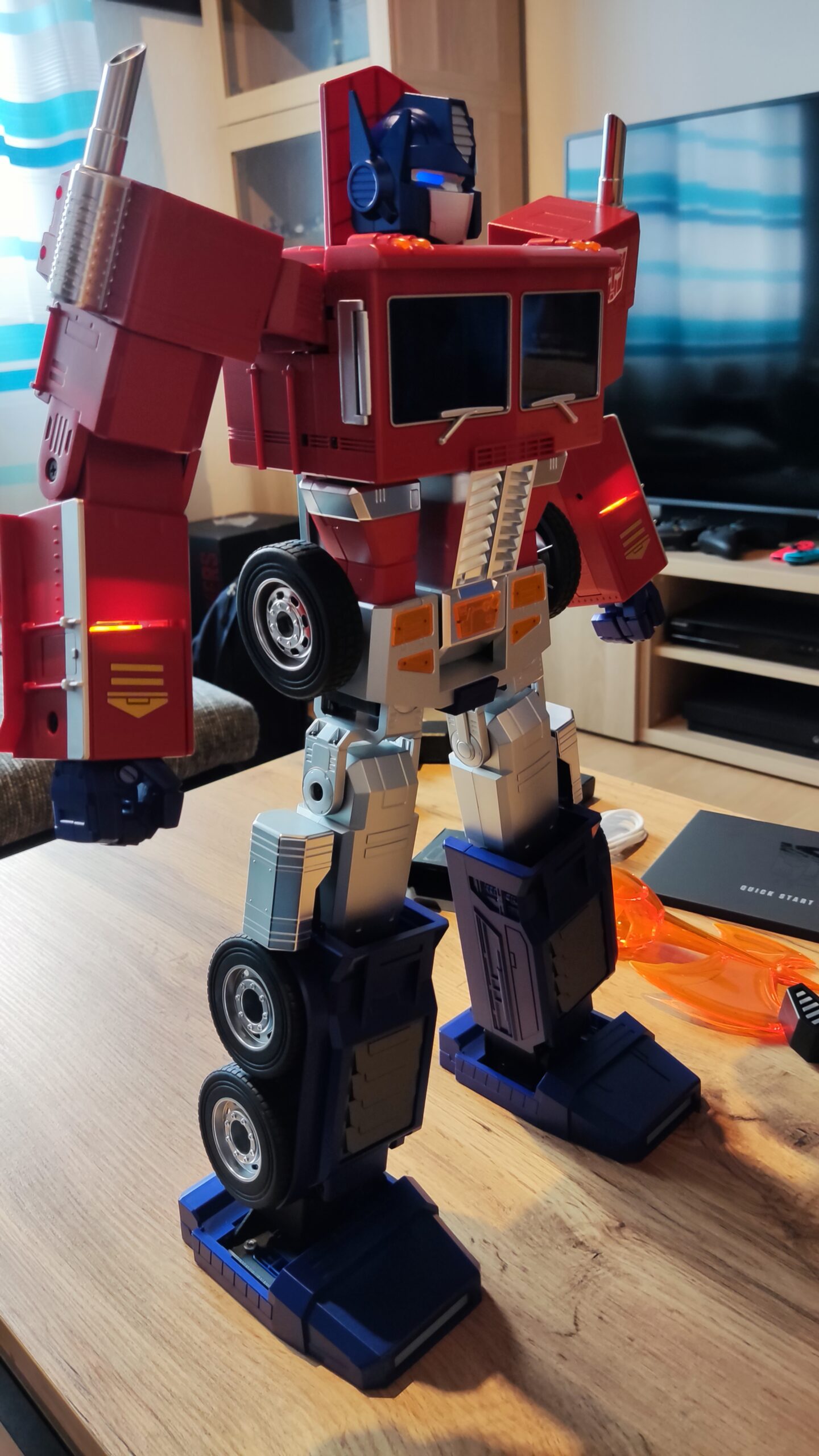 Robots-Blog, Robosen Flagship Optimus Prime – The ultimate robot for  Transformers fans!