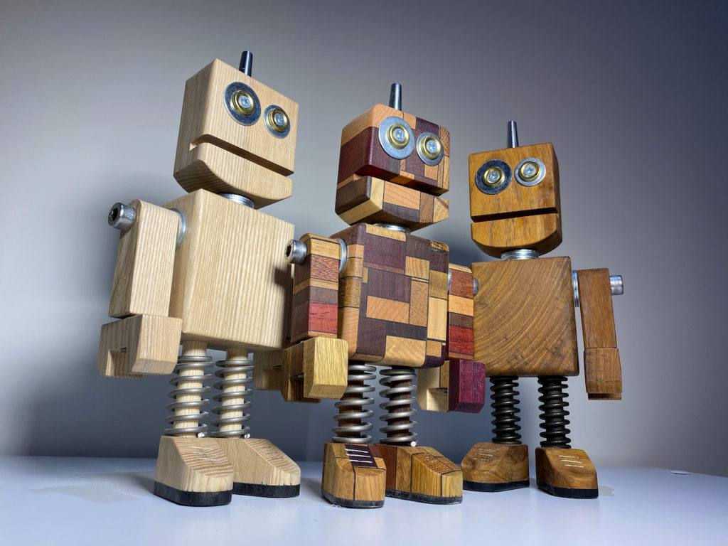 Robots-Blog | Stewbot – hand made wooden collectable robot | News about Robots, Drones, AI, Robotics, Gadgets, Robots and more! Robots-Blog